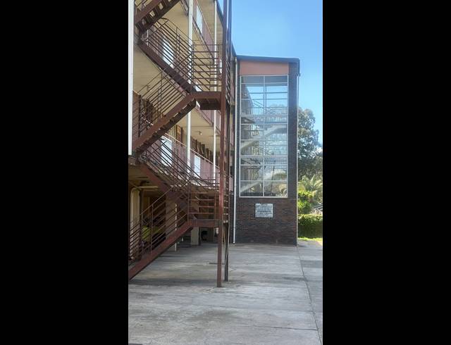 2 bed property to rent in HAMBERG